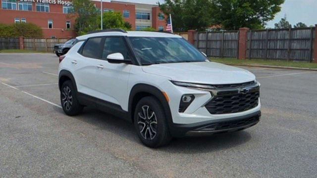 new 2025 Chevrolet TrailBlazer car, priced at $30,899