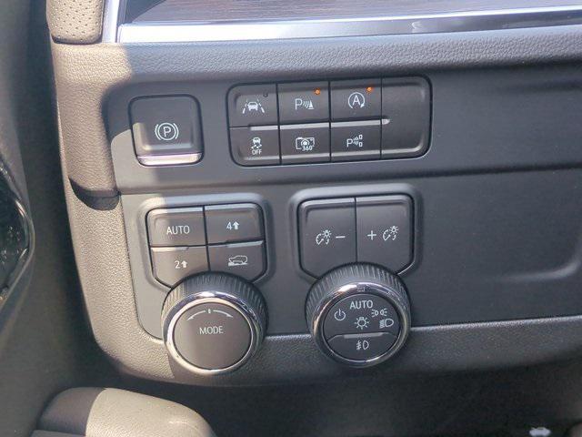 new 2025 Chevrolet Suburban car, priced at $82,740