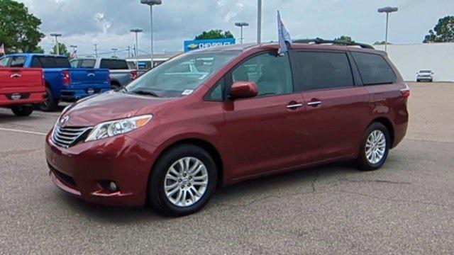 used 2017 Toyota Sienna car, priced at $24,933