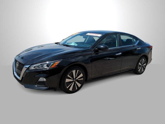 used 2022 Nissan Altima car, priced at $22,918