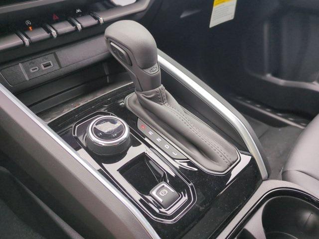 new 2025 Chevrolet Colorado car, priced at $53,160