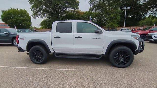 new 2025 Chevrolet Colorado car, priced at $53,160