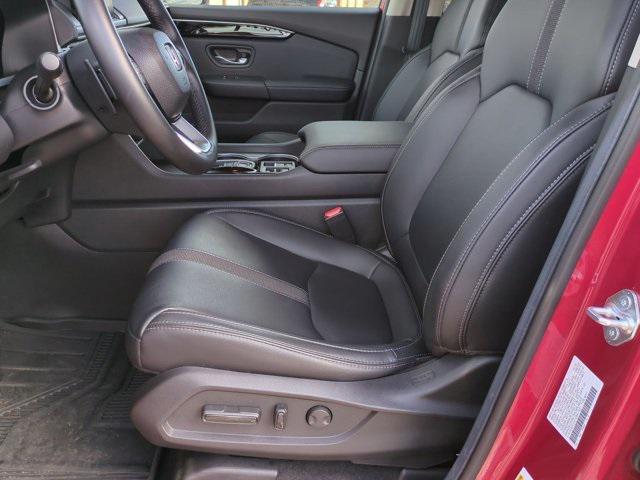 used 2025 Honda Pilot car, priced at $44,559