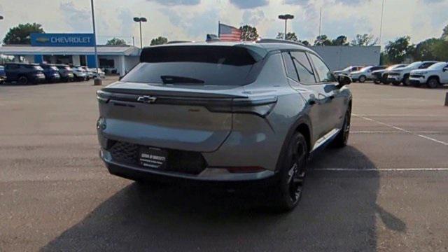 new 2025 Chevrolet Equinox EV car, priced at $50,399