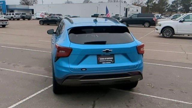 new 2025 Chevrolet Trax car, priced at $27,278