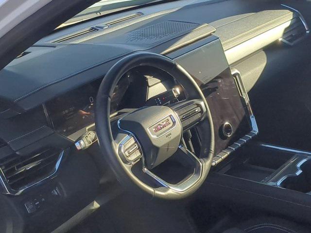 used 2025 GMC Acadia car, priced at $35,983