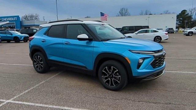 new 2025 Chevrolet TrailBlazer car, priced at $33,220