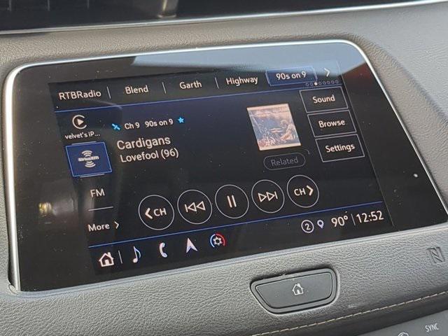 used 2021 Cadillac XT4 car, priced at $22,483