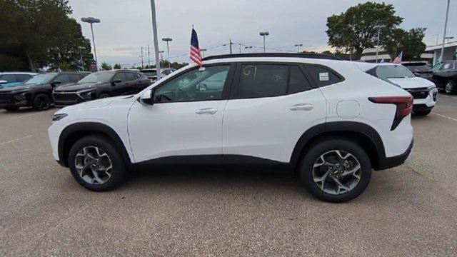 new 2025 Chevrolet Trax car, priced at $25,274