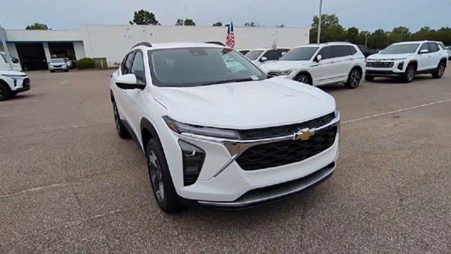 new 2025 Chevrolet Trax car, priced at $25,274