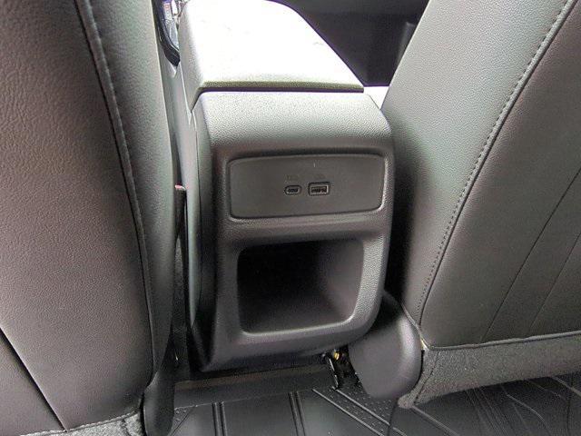 new 2025 Chevrolet Trax car, priced at $25,274
