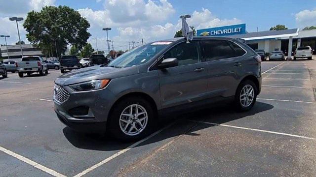 used 2024 Ford Edge car, priced at $26,495