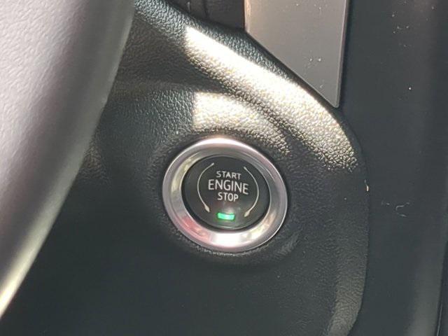 used 2022 Chevrolet Silverado 1500 car, priced at $41,990