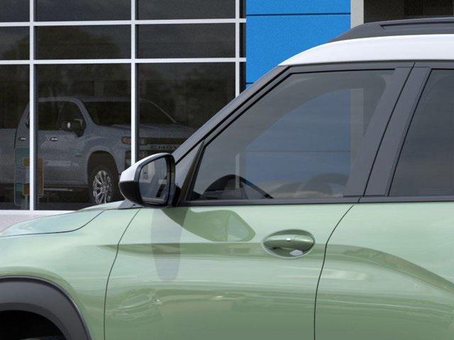 new 2025 Chevrolet TrailBlazer car, priced at $29,999