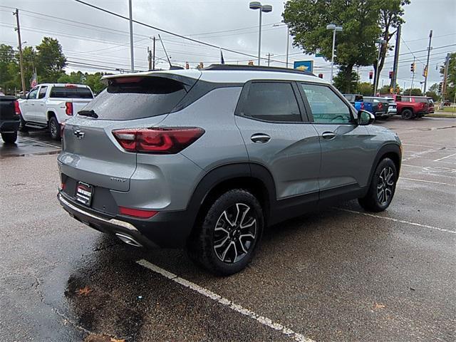 new 2025 Chevrolet TrailBlazer car, priced at $27,980