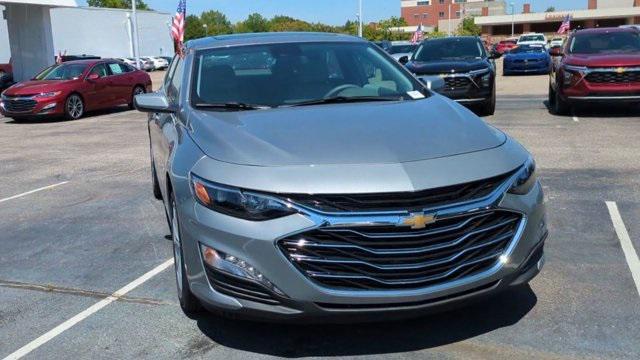 new 2025 Chevrolet Malibu car, priced at $29,595