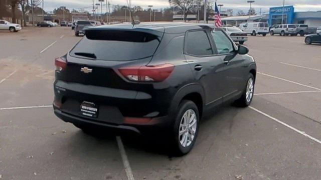 new 2025 Chevrolet TrailBlazer car, priced at $24,753