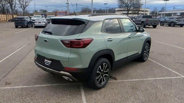 new 2025 Chevrolet TrailBlazer car, priced at $32,579