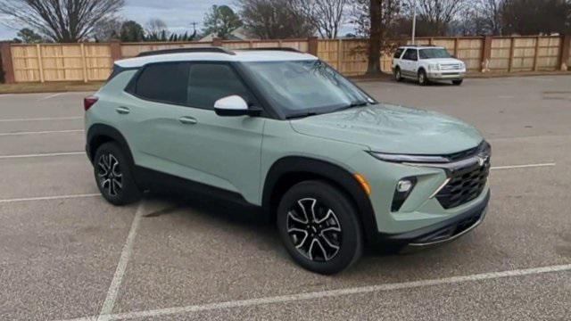 new 2025 Chevrolet TrailBlazer car, priced at $32,579