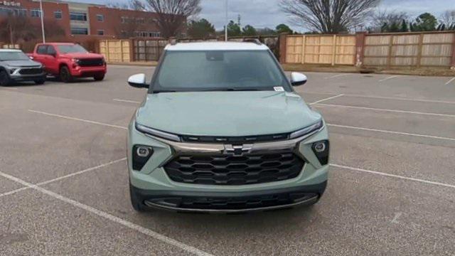 new 2025 Chevrolet TrailBlazer car, priced at $32,579