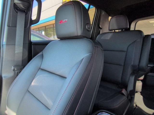 new 2026 Chevrolet Traverse car, priced at $53,814