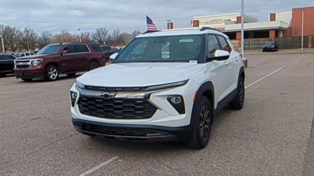 new 2025 Chevrolet TrailBlazer car, priced at $30,899