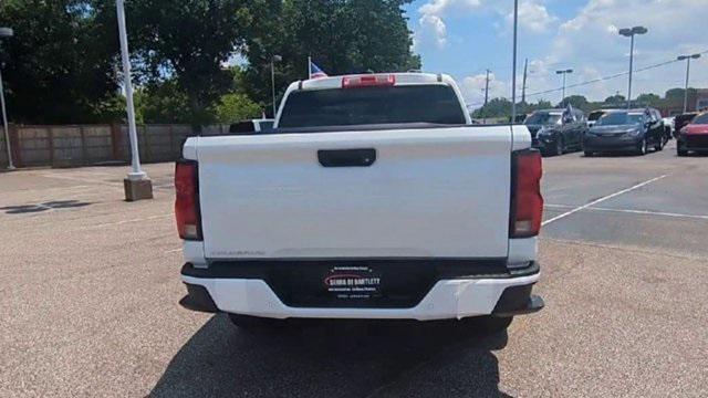 new 2025 Chevrolet Colorado car, priced at $43,999
