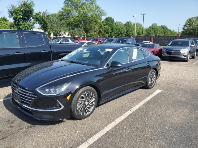 used 2023 Hyundai Sonata Hybrid car, priced at $28,877