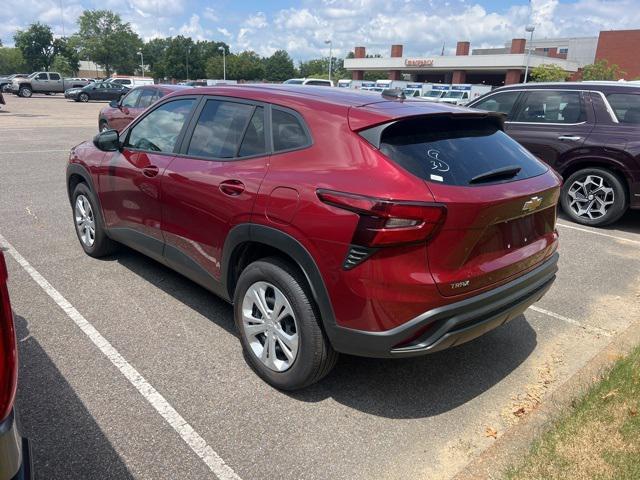 used 2025 Chevrolet Trax car, priced at $22,900