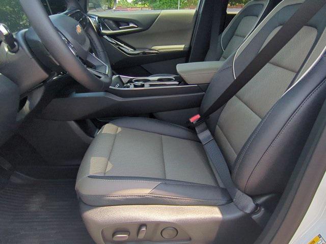 new 2026 Chevrolet Equinox car, priced at $31,840