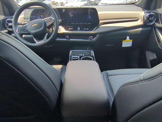 new 2026 Chevrolet Equinox car, priced at $31,840