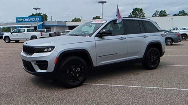 used 2024 Jeep Grand Cherokee car, priced at $36,966