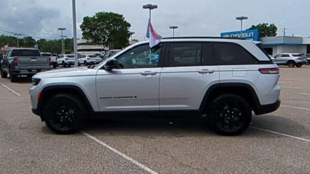 used 2024 Jeep Grand Cherokee car, priced at $36,966