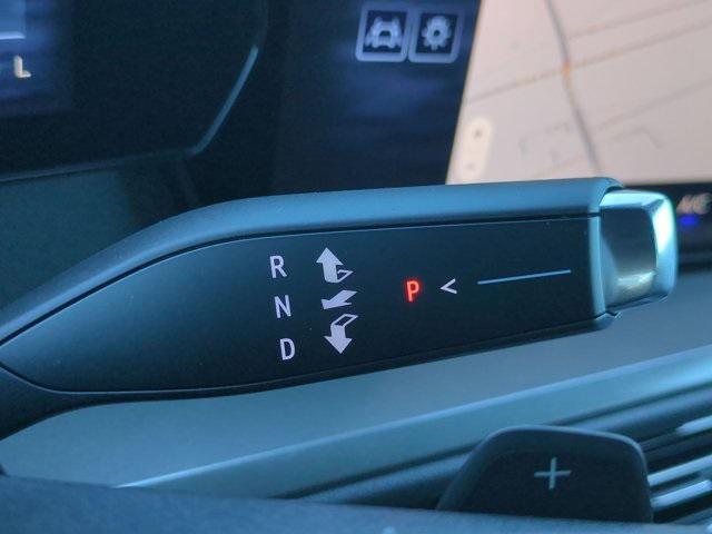 new 2026 Chevrolet Traverse car, priced at $45,528