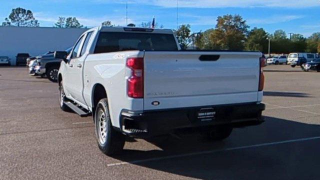 new 2025 Chevrolet Silverado 1500 car, priced at $43,320