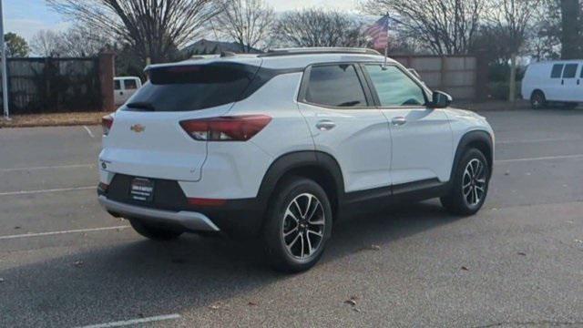 new 2025 Chevrolet TrailBlazer car, priced at $28,117