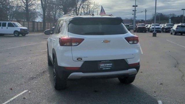 new 2025 Chevrolet TrailBlazer car, priced at $28,117