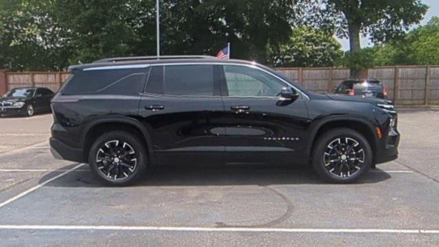 new 2025 Chevrolet Traverse car, priced at $45,195