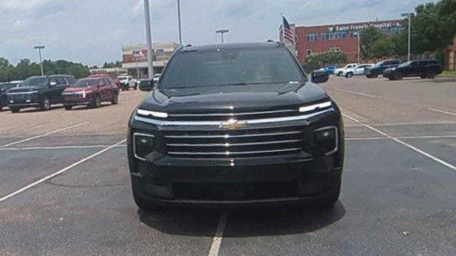 new 2025 Chevrolet Traverse car, priced at $45,195