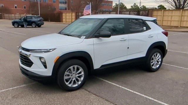 new 2025 Chevrolet TrailBlazer car, priced at $24,853