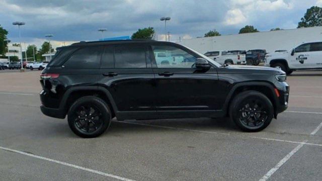 used 2024 Jeep Grand Cherokee car, priced at $36,992