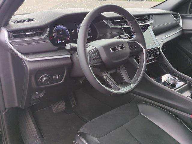 used 2024 Jeep Grand Cherokee car, priced at $36,992
