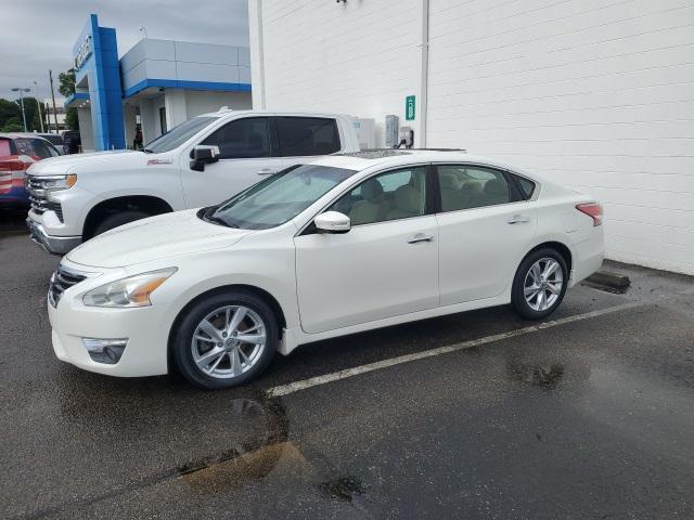 used 2013 Nissan Altima car, priced at $12,999