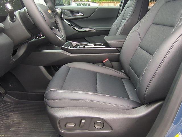 new 2026 Chevrolet Equinox car, priced at $33,885