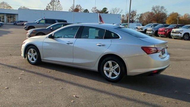 used 2022 Chevrolet Malibu car, priced at $18,255