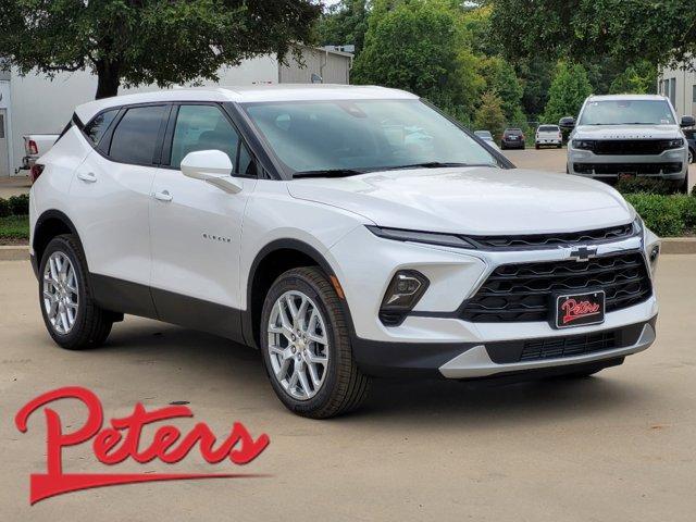 new 2025 Chevrolet Blazer car, priced at $38,911