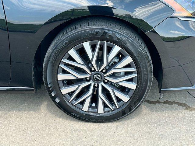 used 2024 Nissan Altima car, priced at $24,995