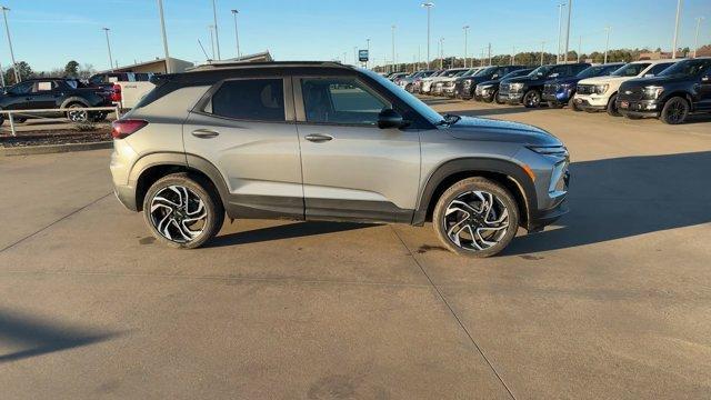 new 2025 Chevrolet TrailBlazer car, priced at $29,823