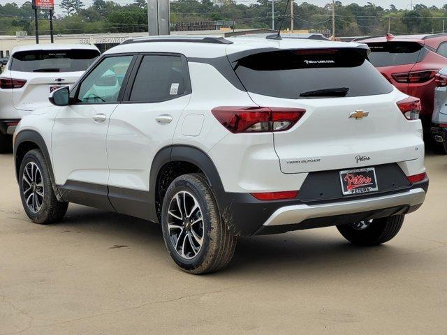 new 2025 Chevrolet TrailBlazer car, priced at $26,651