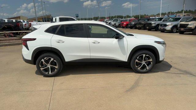 new 2025 Chevrolet Trax car, priced at $24,290